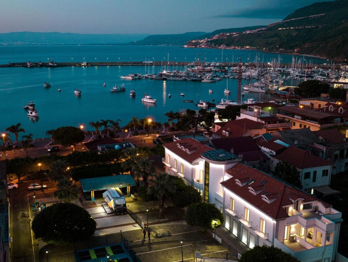 Gt Apartments - New Opening Vibo Valentia Marina Extérieur photo